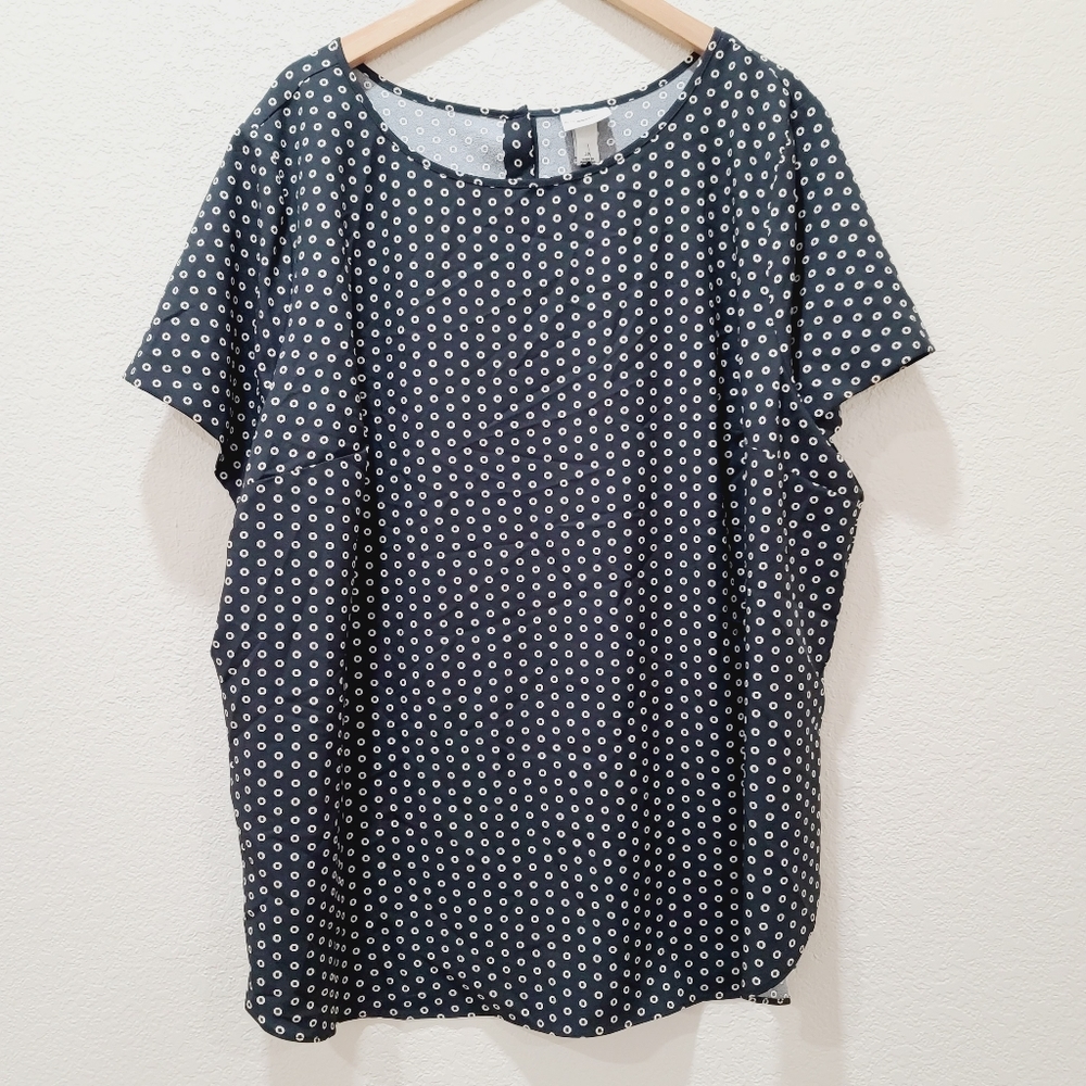 New Ava & Viv Top button down back